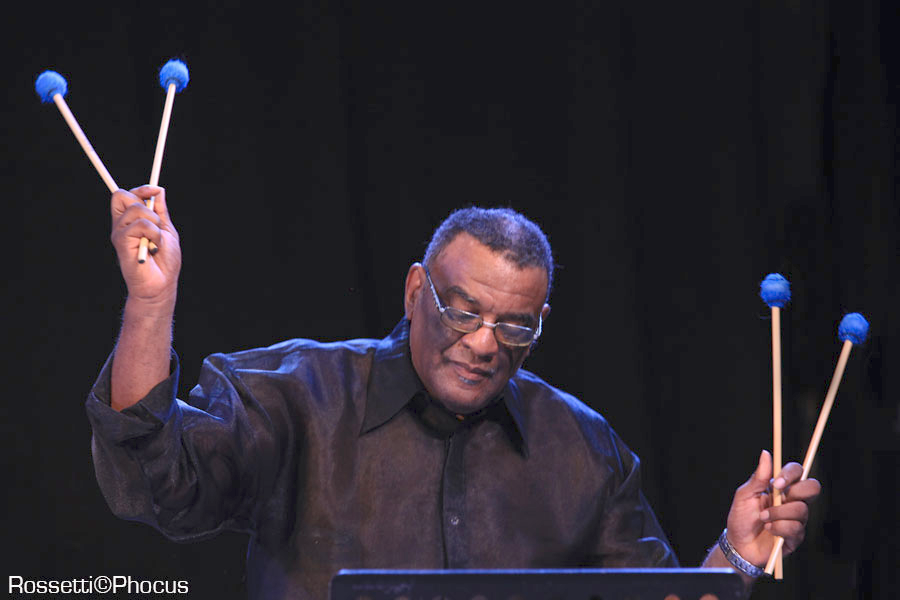 At the confines between Sardinia and jazz Joe Chambers, M’Boom Re